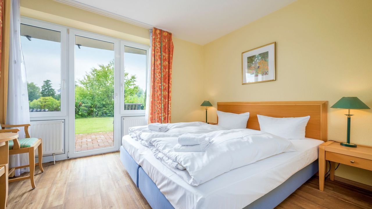 Schlafzimmer mit Doppelbett Schlafzimmer mit Doppelbett